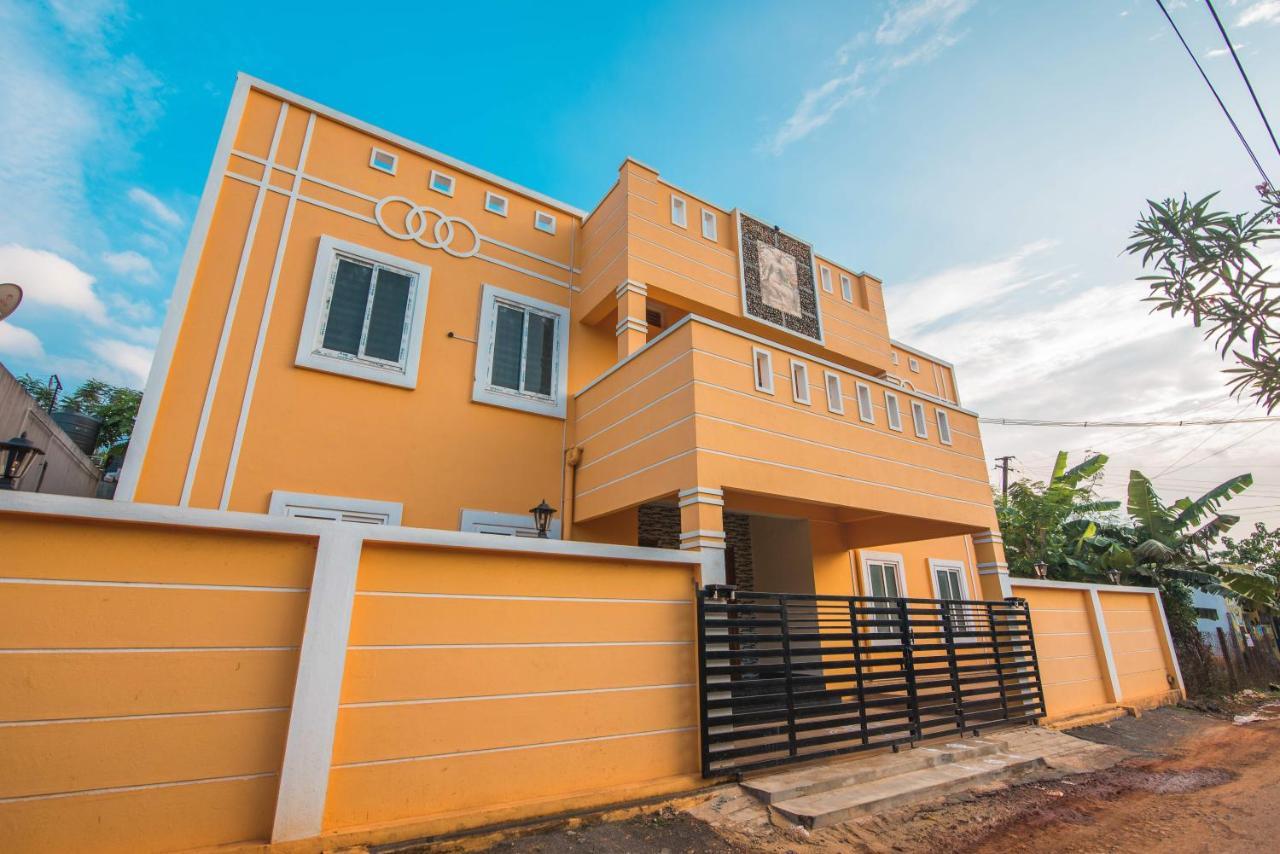 Saffron Vilva Hotel Puducherry Eksteriør billede