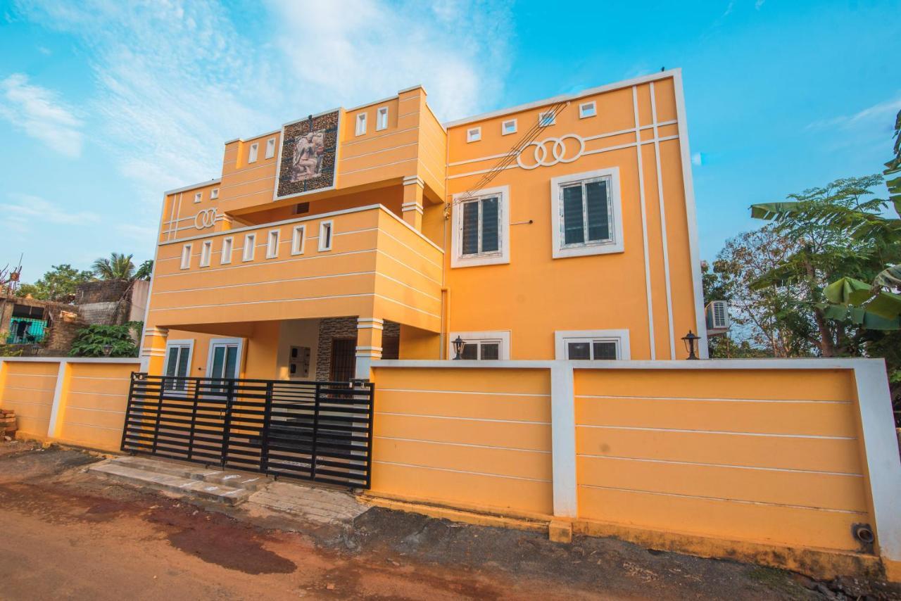 Saffron Vilva Hotel Puducherry Eksteriør billede