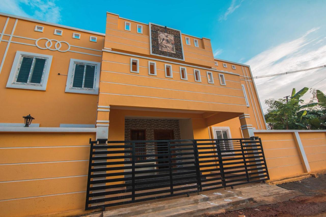 Saffron Vilva Hotel Puducherry Eksteriør billede