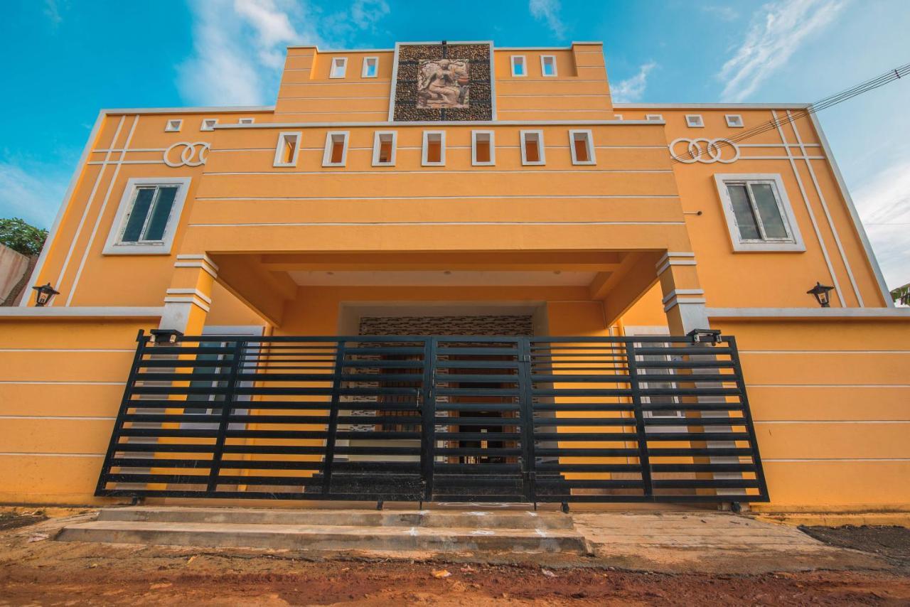 Saffron Vilva Hotel Puducherry Eksteriør billede