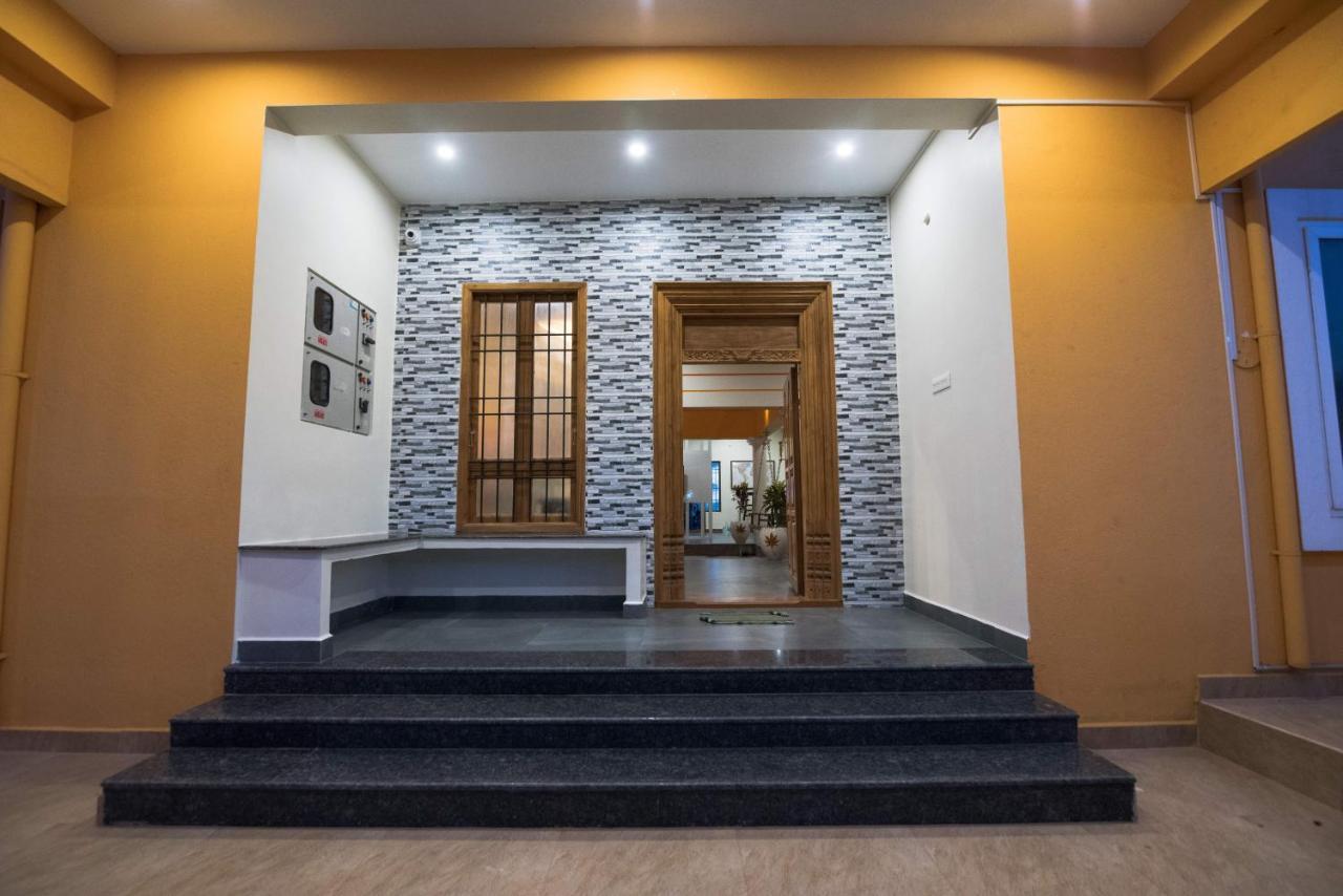 Saffron Vilva Hotel Puducherry Eksteriør billede
