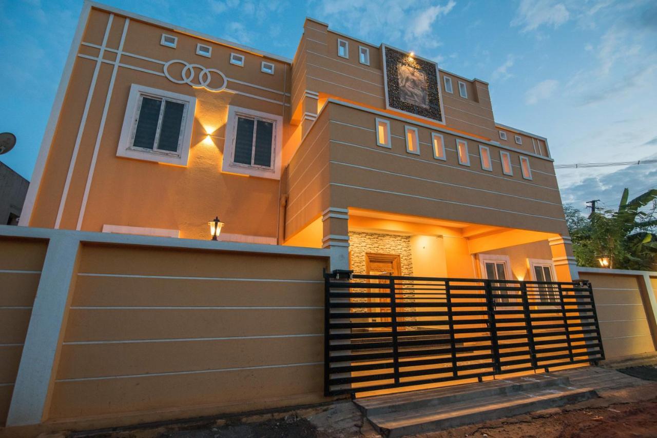 Saffron Vilva Hotel Puducherry Eksteriør billede