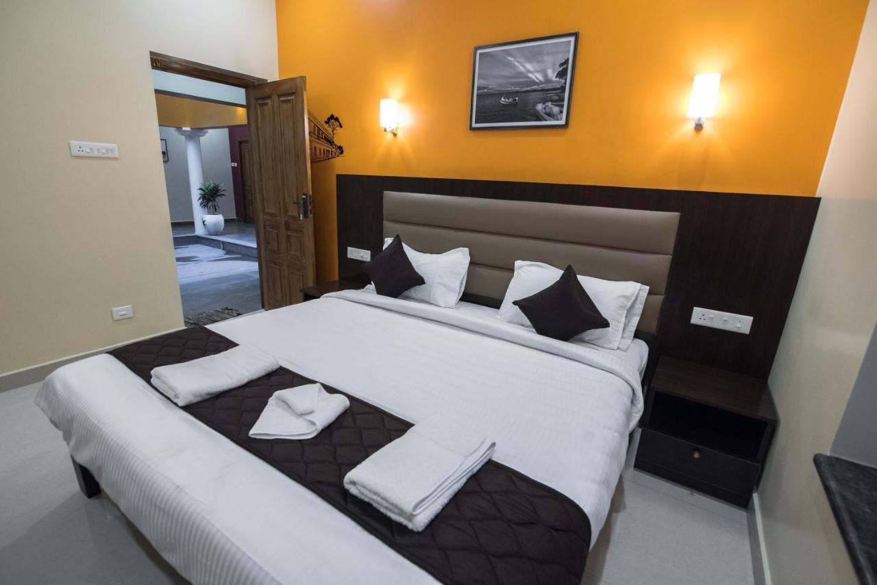 Saffron Vilva Hotel Puducherry Eksteriør billede