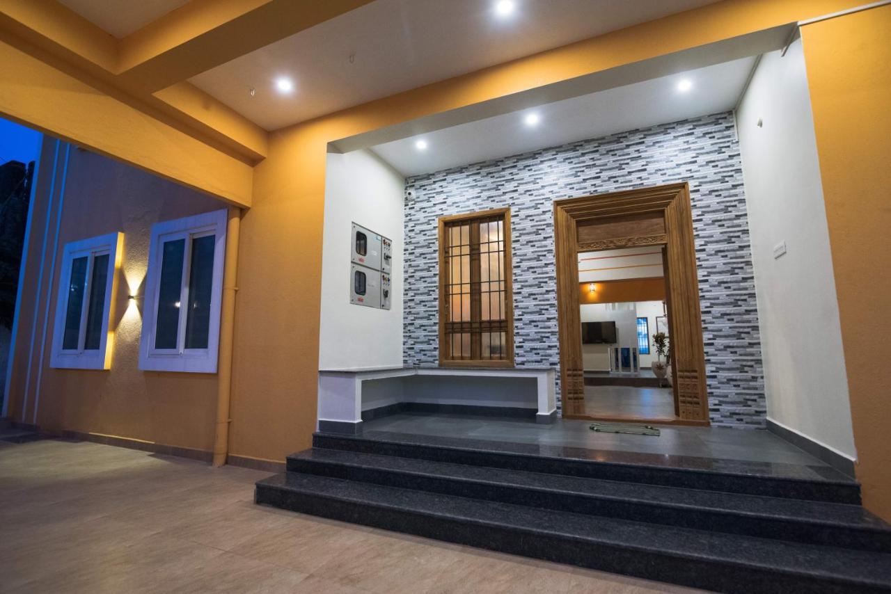 Saffron Vilva Hotel Puducherry Eksteriør billede