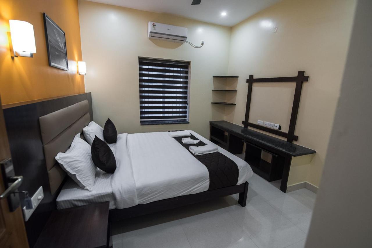 Saffron Vilva Hotel Puducherry Eksteriør billede