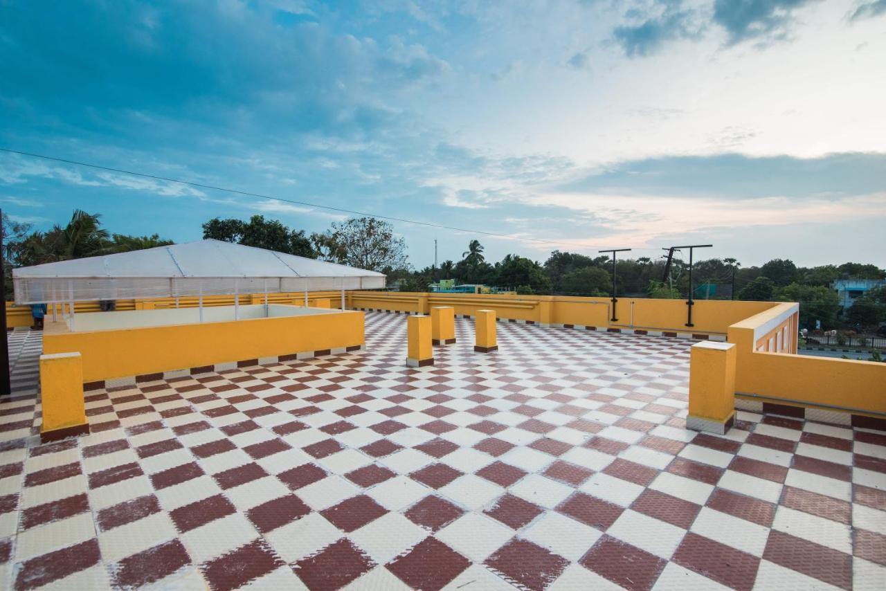Saffron Vilva Hotel Puducherry Eksteriør billede