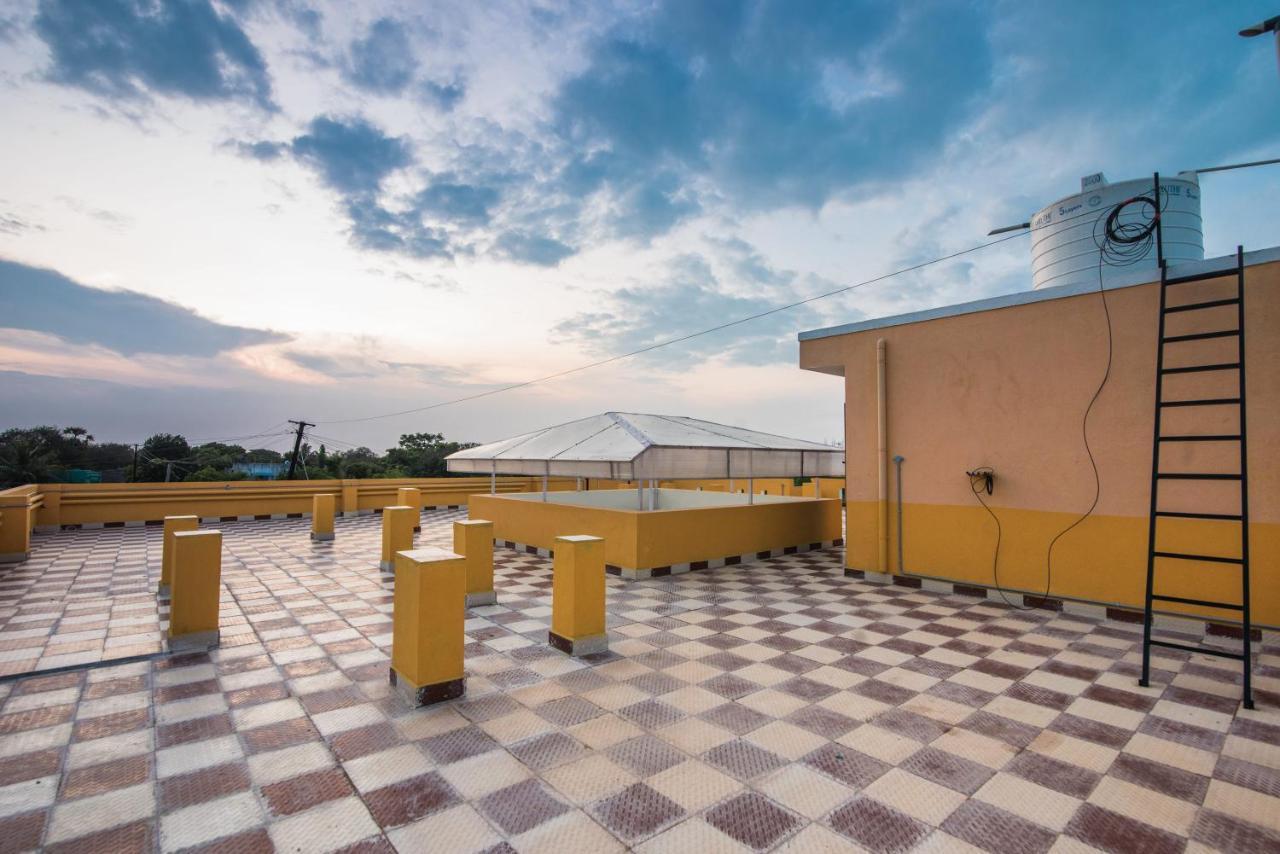 Saffron Vilva Hotel Puducherry Eksteriør billede